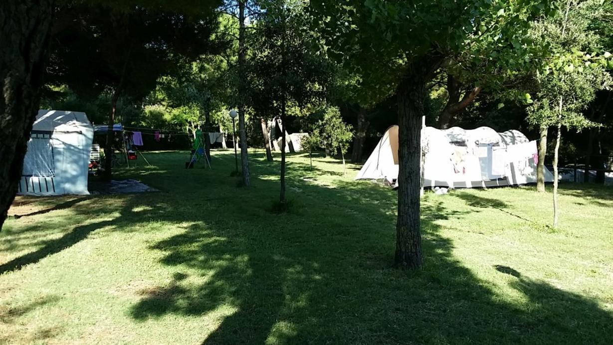 Camping Paradiso Pesaro Luaran gambar