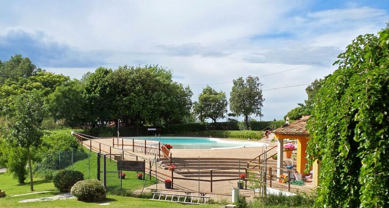 Camping Paradiso Pesaro Luaran gambar