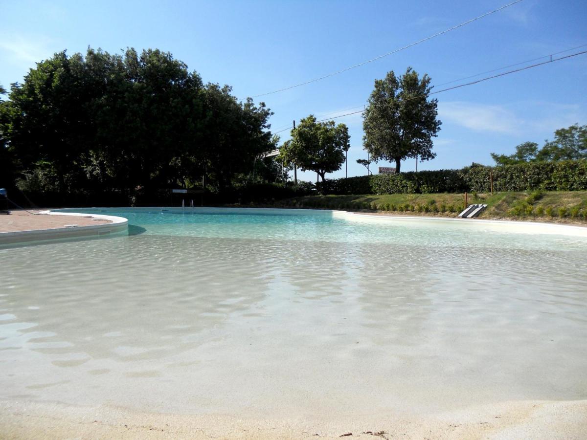 Camping Paradiso Pesaro Luaran gambar